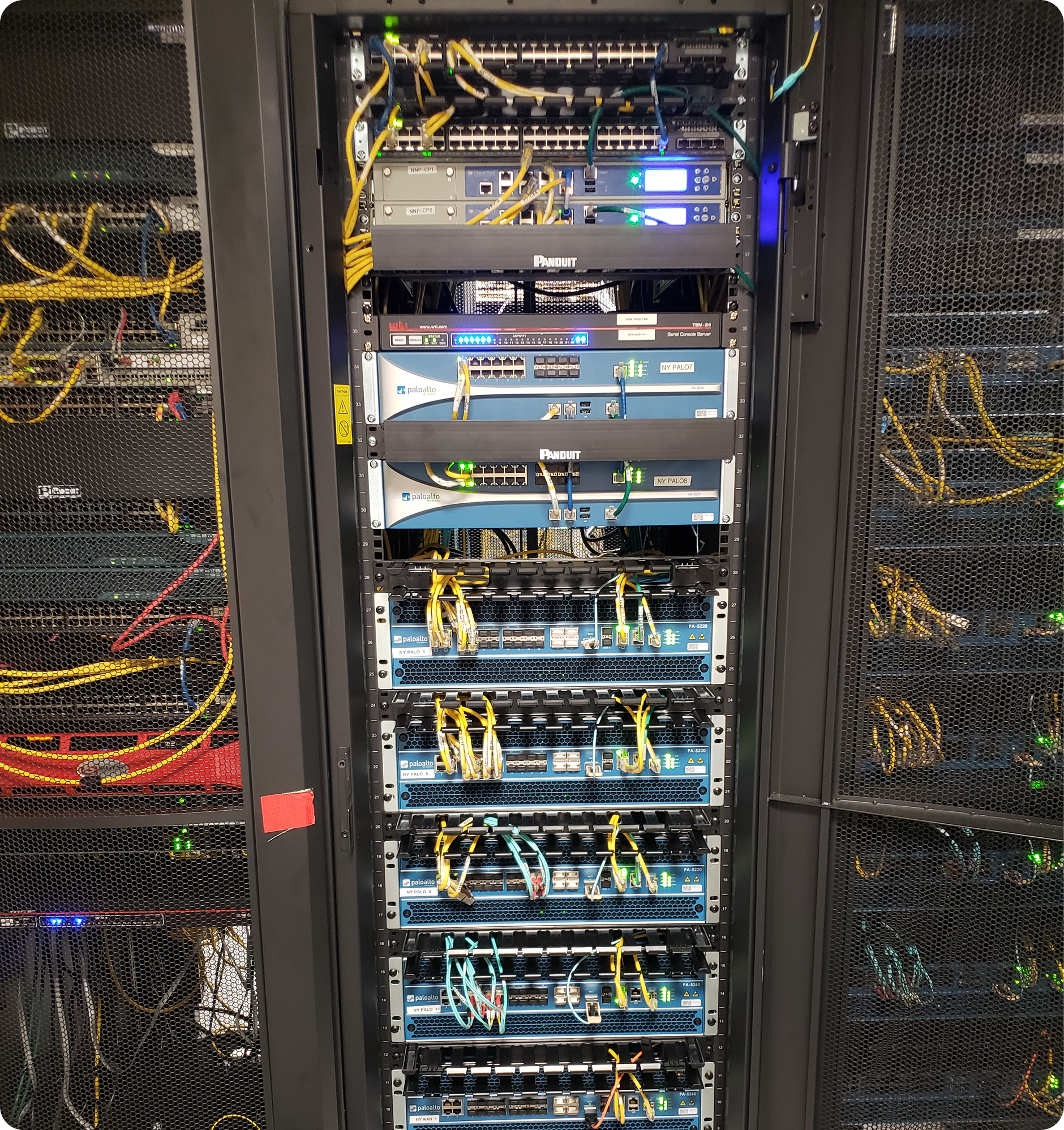 Data Center Server Rack